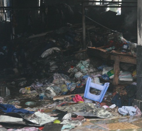 Cháy chợ Phố Hiến: Nước mắt tiểu thương vay lãi, bán nhà mua kiốt - ảnh 8