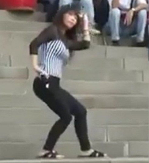 Vụ cô gái nhảy “Sexy love” ở Đền Hùng: Ban quản lý nói gì? - ảnh 2