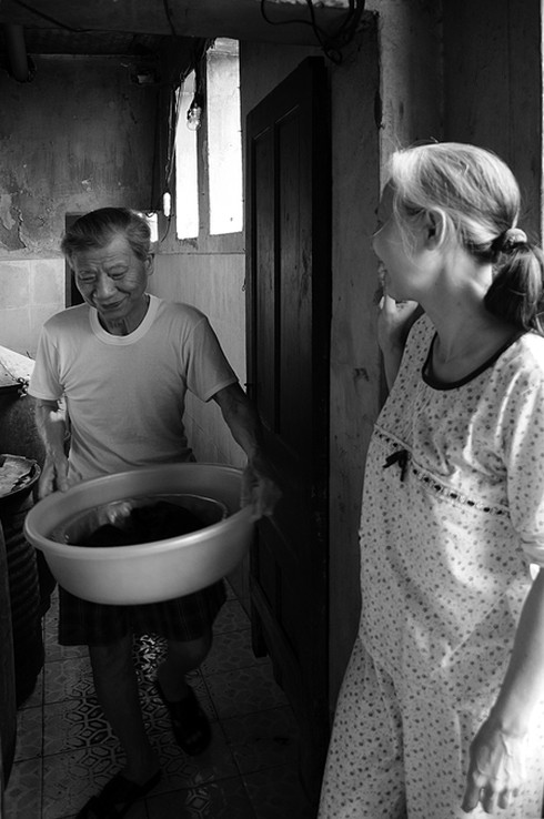 Sống trong chung cư đặc biệt 1,5 mét giữa Hà Nội - ảnh 2