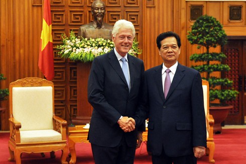 Một ngày làm việc của cựu Tổng thống Mỹ Bill Clinton tại Việt Nam - ảnh 3