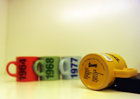 Không gian đồ chơi 'độc' cho dân mê xe Vespa Hà Nội - ảnh 9