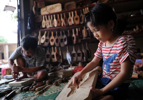 Nhộn nhịp làng làm khuôn bánh Trung Thu truyền thống của Hà Nội - ảnh 13