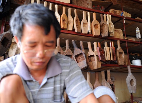Nhộn nhịp làng làm khuôn bánh Trung Thu truyền thống của Hà Nội - ảnh 14