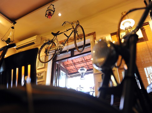 Thăm các 'cụ' xe, càng già càng đẹp ở Hà Nội - ảnh 11