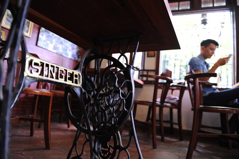 Thăm các 'cụ' xe, càng già càng đẹp ở Hà Nội - ảnh 13