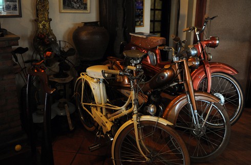 Thăm các 'cụ' xe, càng già càng đẹp ở Hà Nội - ảnh 7