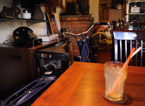 Thăm các 'cụ' xe, càng già càng đẹp ở Hà Nội - ảnh 8