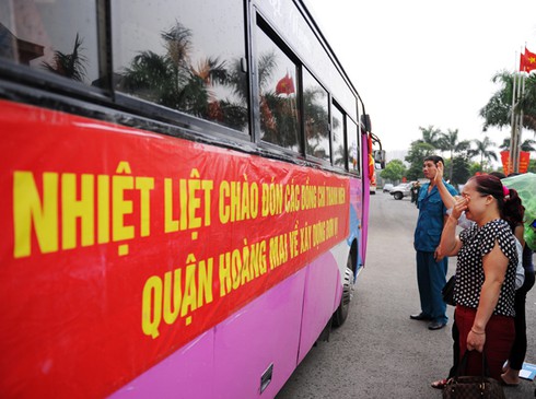 Hà Nội tiễn hàng nghìn thanh niên nhập ngũ - ảnh 12