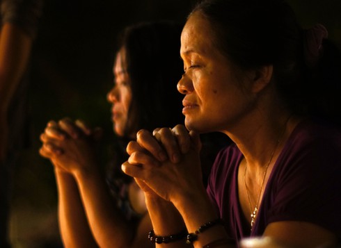 Người dân Thủ đô thắp nến nhớ Đại tướng Võ Nguyên Giáp trong giỗ đầu - ảnh 8