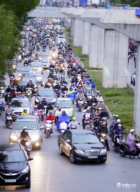 Vì sao tắc nghẽn thành chuyện thường trên đường Nguyễn Trãi? - ảnh 7