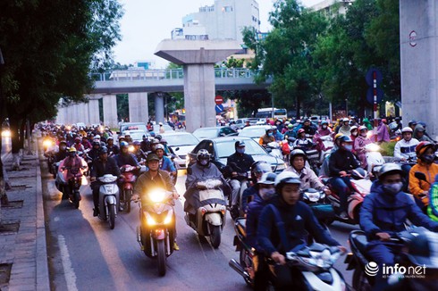 Vì sao tắc nghẽn thành chuyện thường trên đường Nguyễn Trãi? - ảnh 8