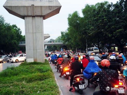 Vì sao tắc nghẽn thành chuyện thường trên đường Nguyễn Trãi? - ảnh 3