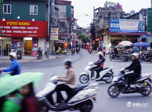 Vì sao tắc nghẽn thành chuyện thường trên đường Nguyễn Trãi? - ảnh 10
