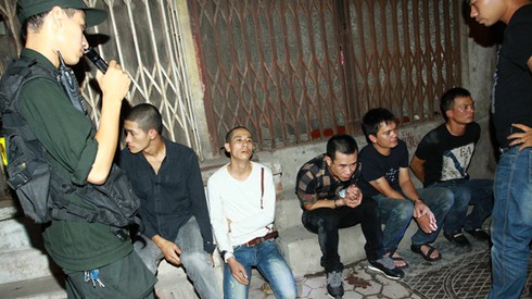 Công an Hà Nội tăng cường các tổ 141 làm đêm - ảnh 1