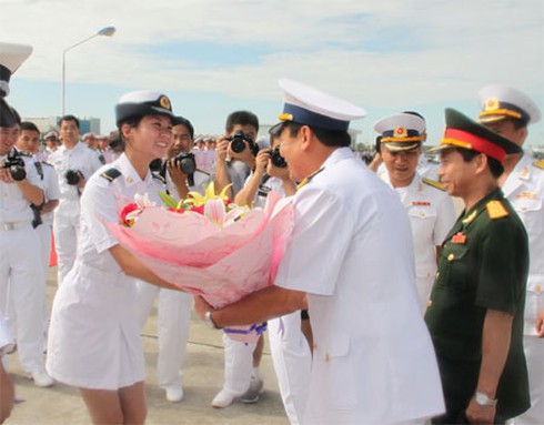 Chiến hạm Đinh Tiên Hoàng, Lý Thái Tổ thăm Hạm đội Nam Hải, Trung Quốc - ảnh 1