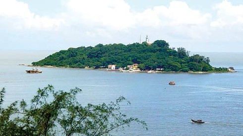 Hải Phòng: BĐBP cứu 7 thuyền viên tàu cá gặp nạn trên biển - ảnh 1