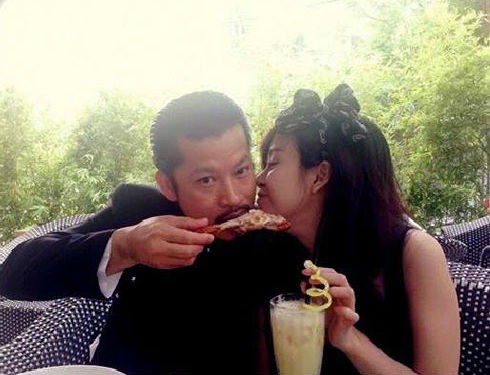 Thầy Khắc Hiếu: Doanh nhân có vợ sao ôm ấp Bà Tưng? - ảnh 1