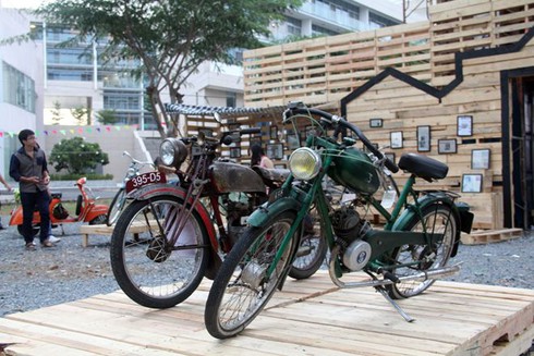 Ngắm chiếc Solex cổ nhất Việt Nam tại lễ hội mô tô 2013 - ảnh 1