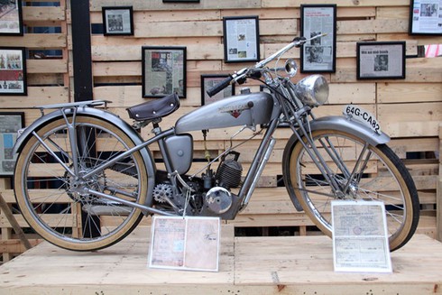 Ngắm chiếc Solex cổ nhất Việt Nam tại lễ hội mô tô 2013 - ảnh 4
