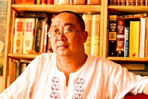 Tuấn Khanh: 'Đàm Vĩnh Hưng mượn khán giả làm rào chắn' - ảnh 1