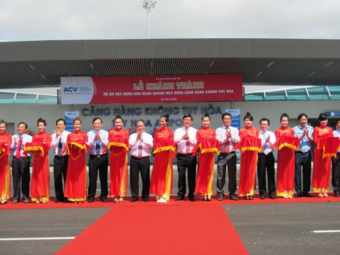 Khánh thành Khu hàng không dân dụng Tuy Hòa, Phú Yên - ảnh 1