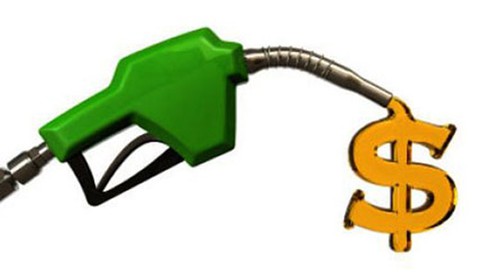 11 mẹo giúp lái xe ô tô tiết kiệm xăng tối đa - ảnh 1