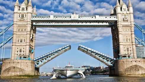 Hình ảnh siêu du thuyền năng lượng mặt trời lớn nhất thế giới - ảnh 1