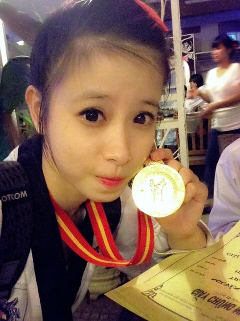 Vẻ đẹp của nữ võ sĩ Việt khiến giới trẻ 'chao đảo' - ảnh 7