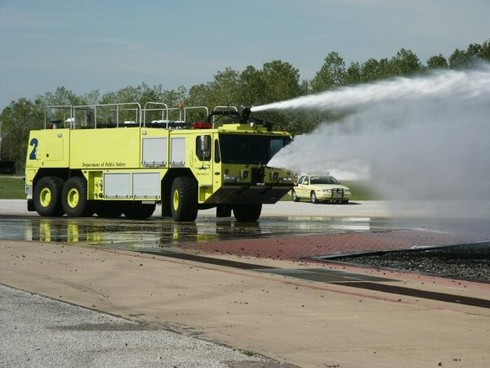 Hàng loạt xe chữa cháy triệu đô đã có mặt tại Việt Nam - ảnh 5