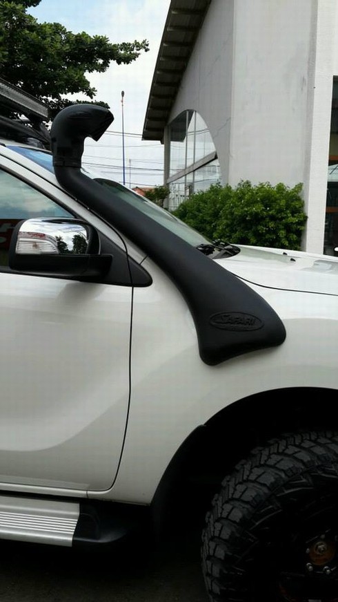 Mazda BT-50 độ hầm hố tại Sài Gòn - ảnh 8