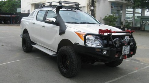 Mazda BT-50 độ hầm hố tại Sài Gòn - ảnh 6