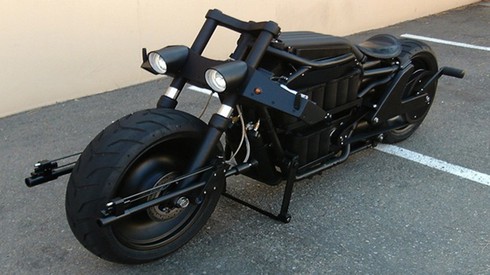 Tự chế môtô Người Dơi từ Harley-Davidson V-Rod