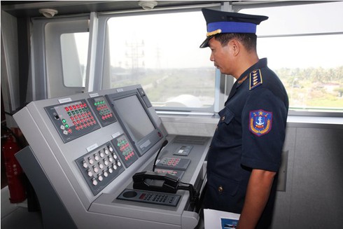 Cận cảnh phòng điều khiển hiện đại trong tàu Cảnh sát biển VN vừa nhận - ảnh 3