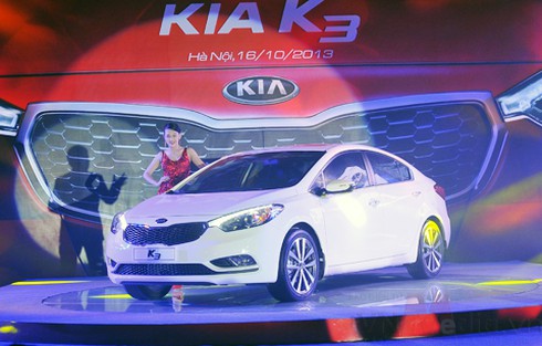 Vừa ra mắt KIA K3 đã 'cháy' hàng - ảnh 1