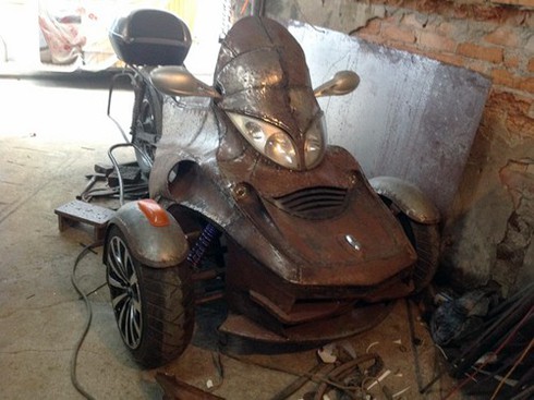 Thợ Hà Nội chế 'siêu' mô tô Can-Am 3 bánh giá chỉ... 50 triệu - ảnh 1