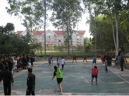 Thăm Học viện Quốc phòng Cay-xỏn Phôm-vi-hẳn trên nước bạn Lào - ảnh 2