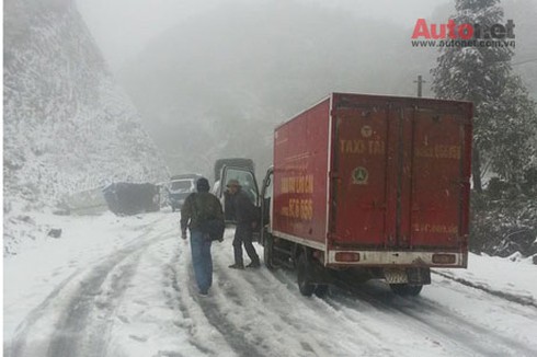 Kinh nghiệm lái xe đường tuyết phủ Sapa - ảnh 4