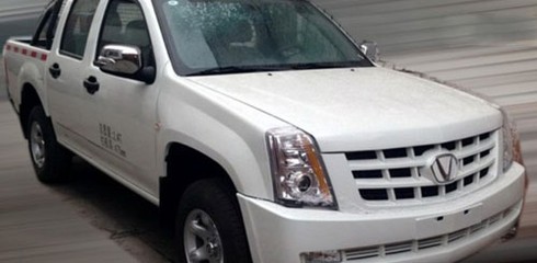 Khi người Trung Quốc nhái Cadillac Escalade EXT thành xe tải - ảnh 1