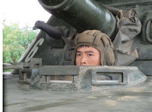 Hình ảnh xe thiết giáp, pháo binh, không quân Lào - ảnh 8