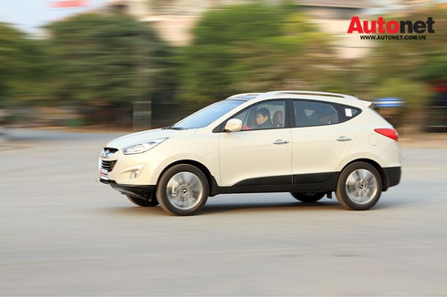 Đánh giá Huyndai Tucson 2014 chạy trên đường VN - ảnh 7