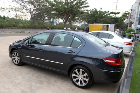 Hụt hẫng với giá xe Peugeot mới tại Việt Nam - ảnh 3