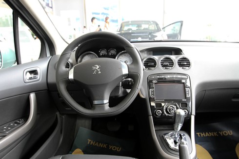 Hụt hẫng với giá xe Peugeot mới tại Việt Nam - ảnh 6