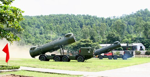 Các Tư lệnh hải quân ASEAN thăm Đoàn tên lửa 679 - ảnh 4