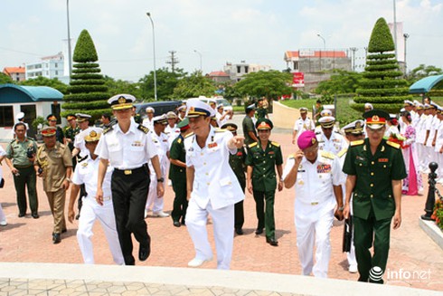 Các Tư lệnh hải quân ASEAN thăm Đoàn tên lửa 679 - ảnh 7