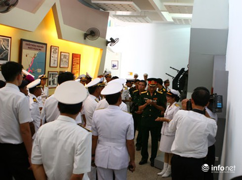 Các Tư lệnh hải quân ASEAN thăm Đoàn tên lửa 679 - ảnh 9