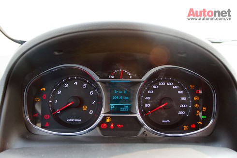 Xe Captiva 2014: Thay đổi để sống sót? - ảnh 8