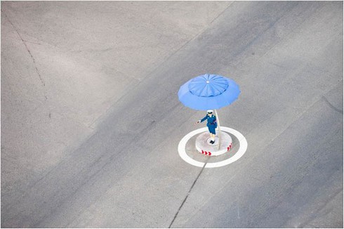 Điều ít biết về các nữ CSGT xinh đẹp Triều Tiên - ảnh 2