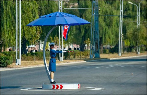 Điều ít biết về các nữ CSGT xinh đẹp Triều Tiên - ảnh 5