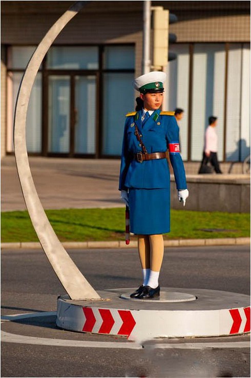 Điều ít biết về các nữ CSGT xinh đẹp Triều Tiên - ảnh 6