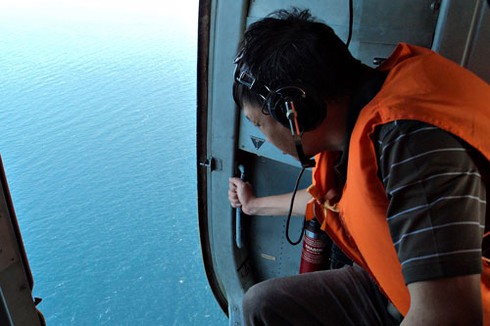 Hình ảnh trực thăng và thủy phi cơ đến tọa độ nghi vấn - ảnh 5